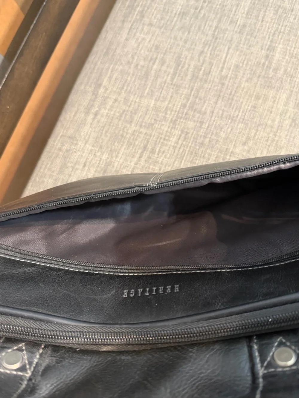 Heritage Black Leather Briefcase Laptop Bag - Black. Fits up to 14 inch laptop